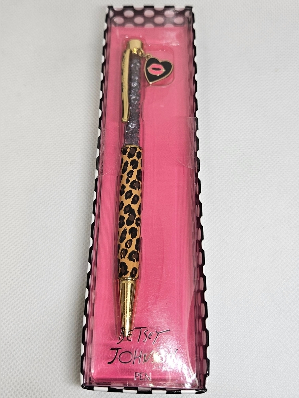 Betsey Johnson Leopard Pen w Lips Charm Gold Pink NIB Gift